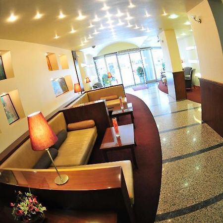 Arma Hotel Маниса Экстерьер фото